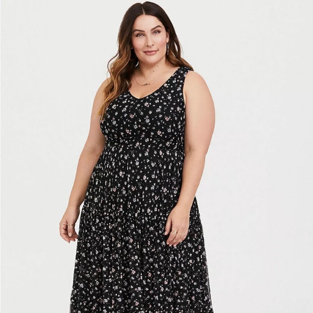 Torrid Floral Maxi Dress sz 3, 22/24